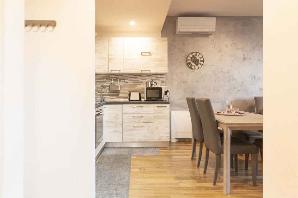 Dining Room, Kitchen