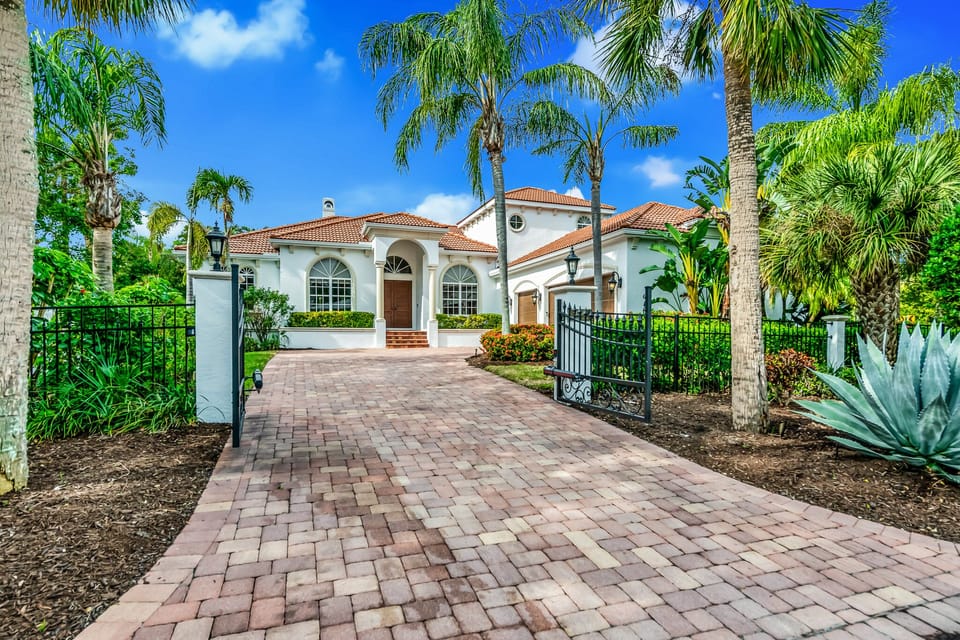 Casa Playa - Siesta Key Luxury Rental Properties