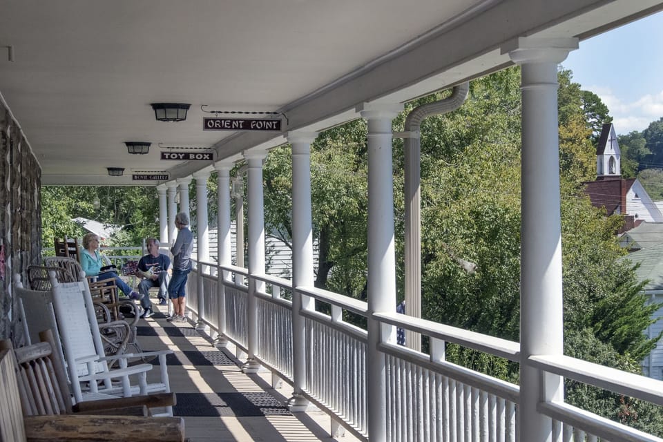 Calhoun-porch-long