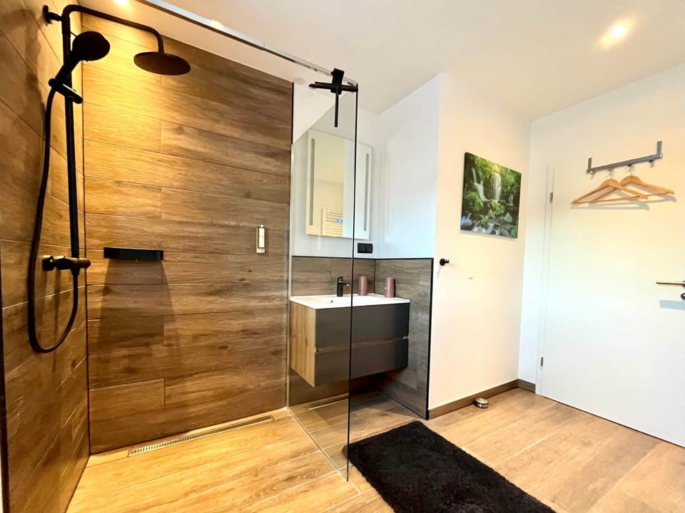 Modern bathroom