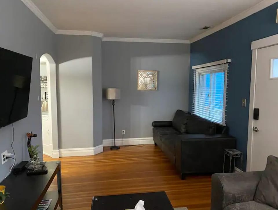 1st floor living room