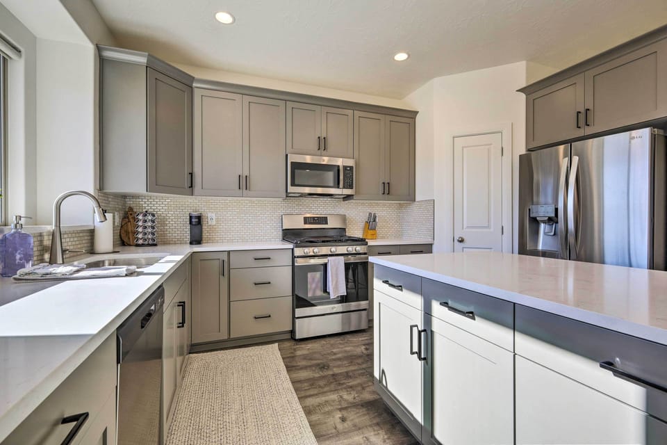 Kitchen | 1st Floor | Spices | Toaster