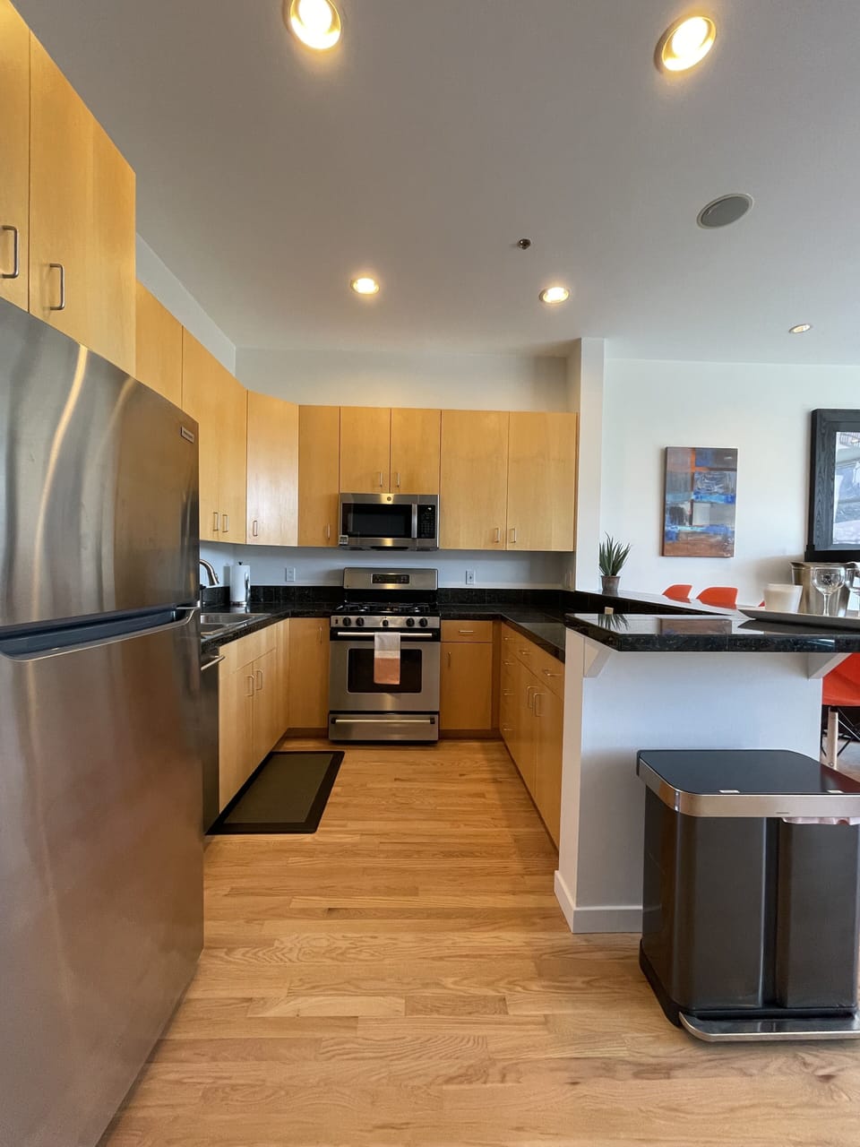Kitchen & bar