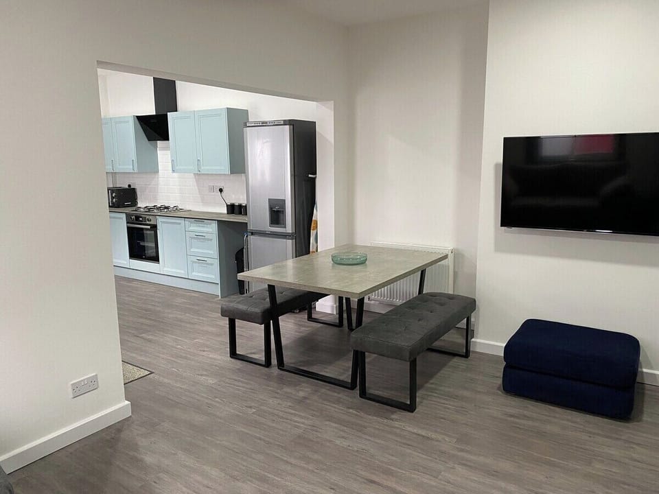 Apexlivingne Sunderland
Open plan sitting room/dining/kitchen