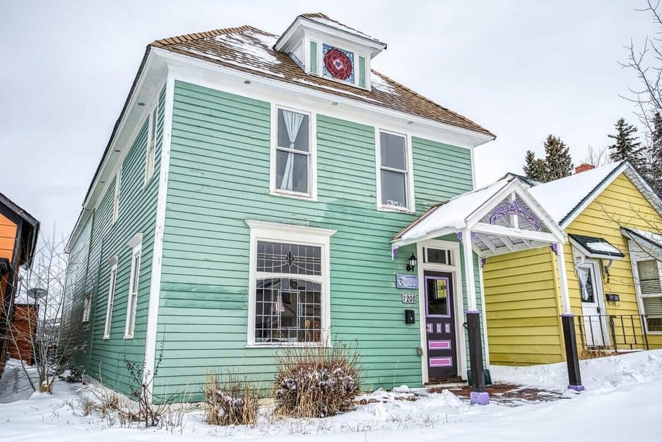 【Exterior】 Historic Victorian on West 9th — two blocks to Harrison Ave.