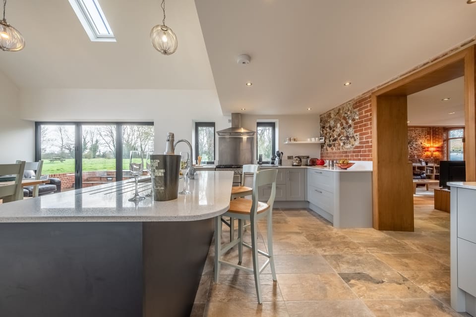 Ground floor: Entering the kitchen