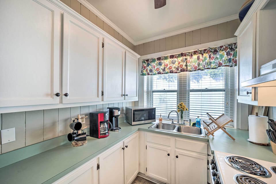 Kitchen | Cooking Basics | Crockpot | Spices | Toaster Oven/Air Fryer