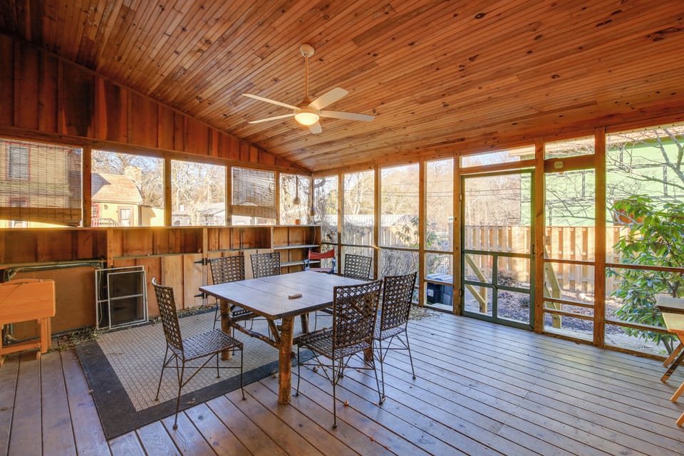 Private Screened Porch