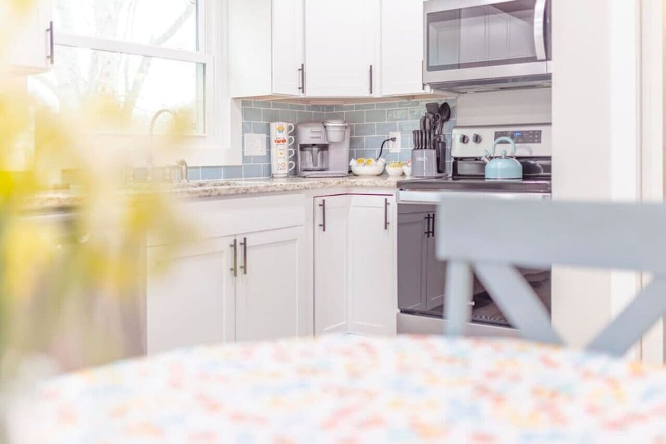 This area is ready for everything from breakfast to late-night bites.