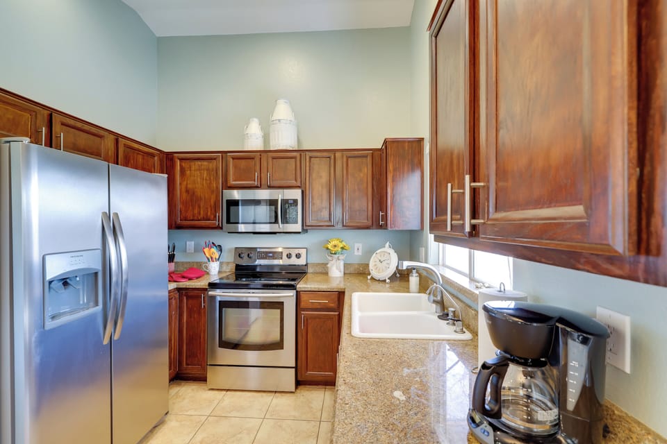 Kitchen | Blender | No Dishwasher Available
