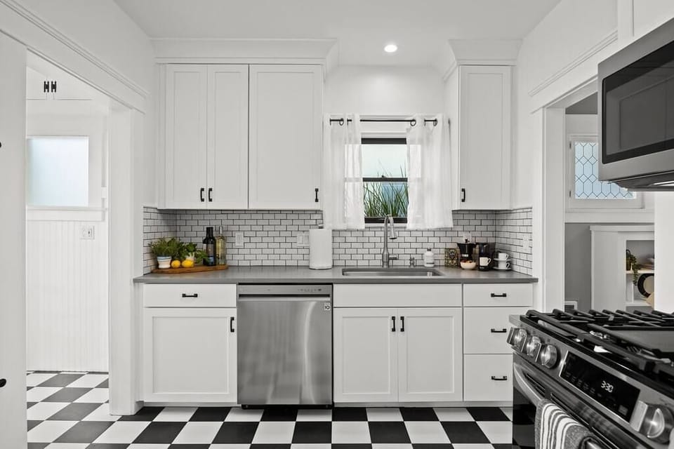 Kitchen (2)