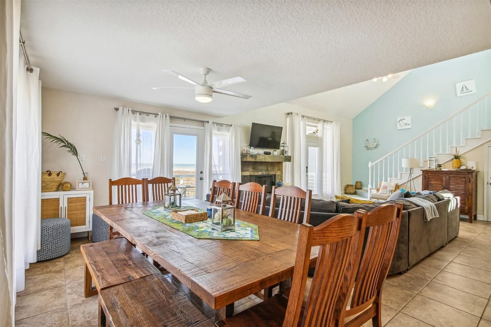 Dining Area - Seating For 10 - First Level