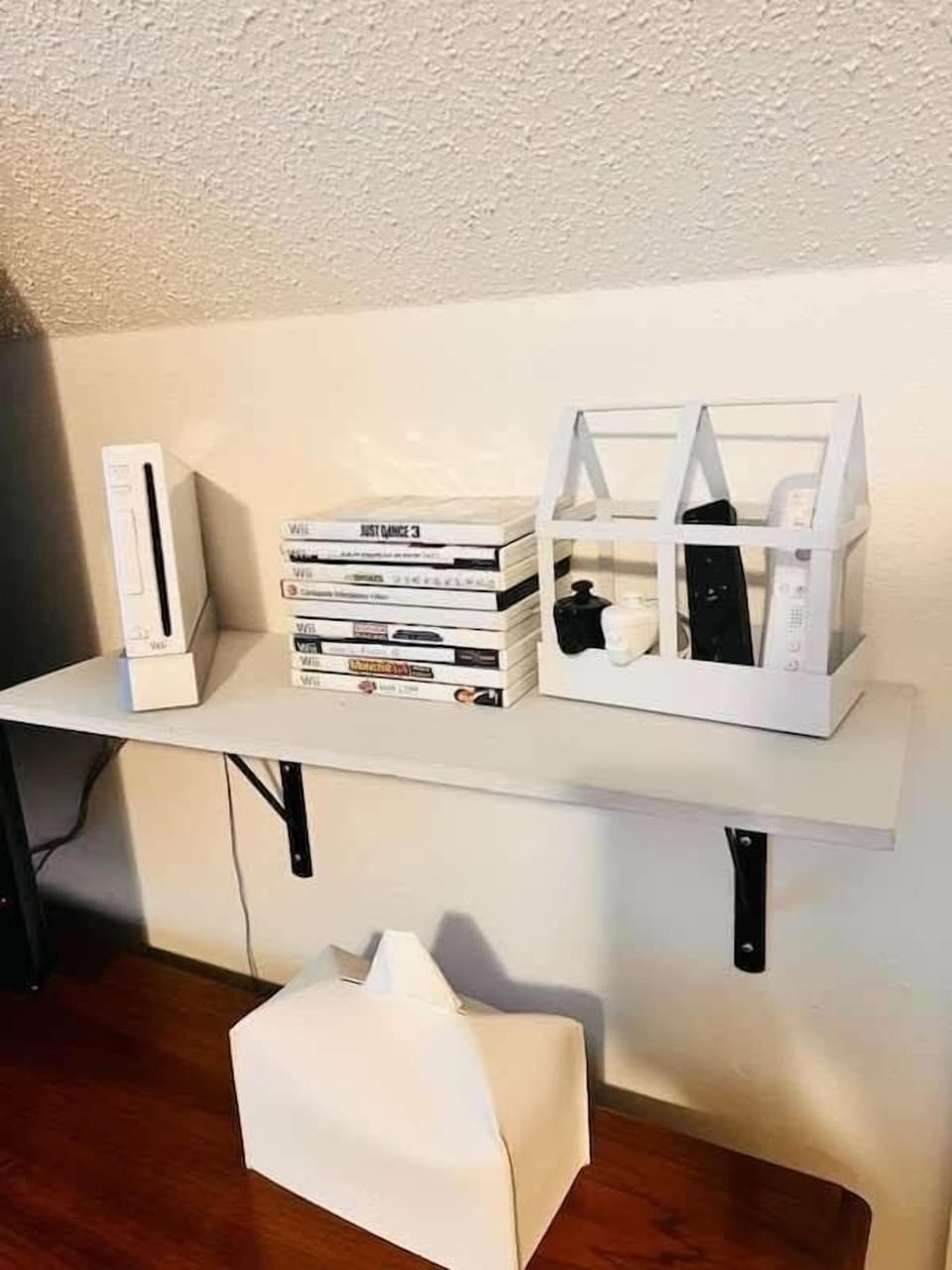 Nintendo Wii game console with games