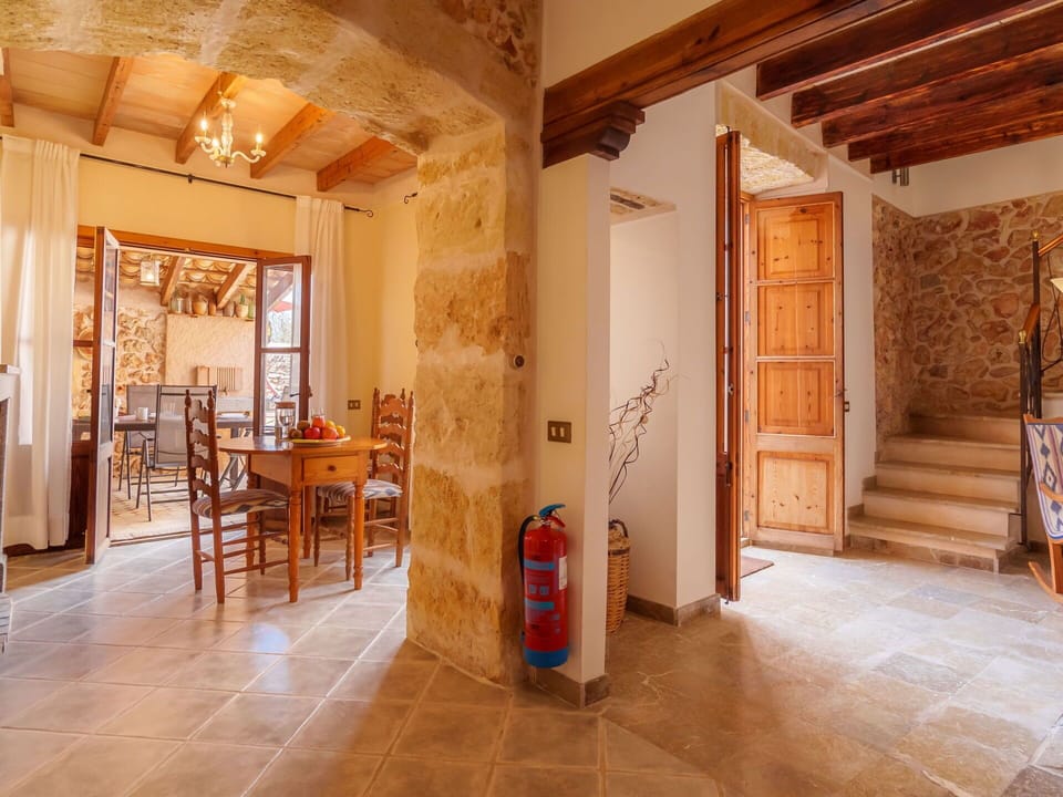 Property, Wood, Door, Building, Table, Interior Design, Floor, Hall, Flooring, Wall