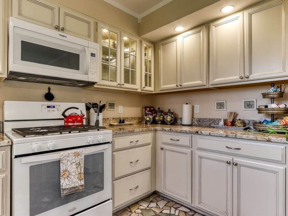 Kitchen Full View 3
