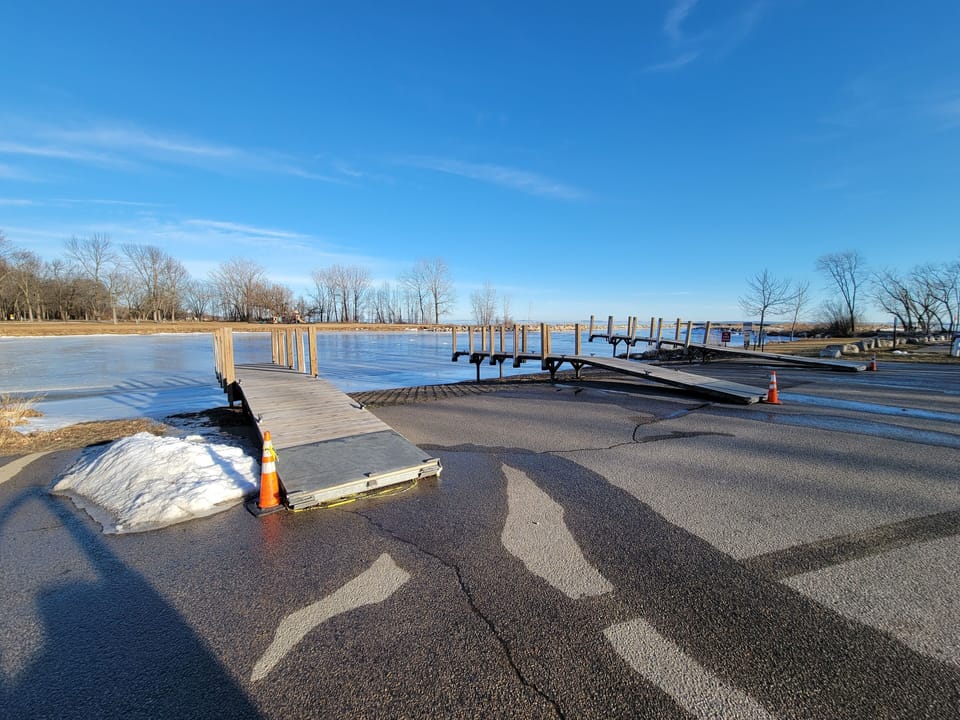 North shore bay park with boat launch.  Less than 1 mile from cottage.