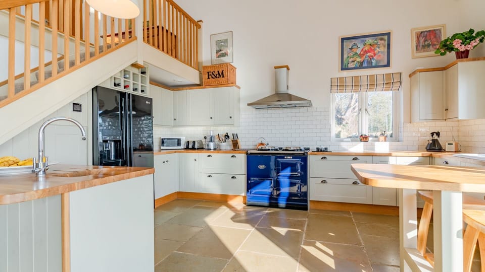 Kitchen, The Old Barn, Bolthole Retreats
