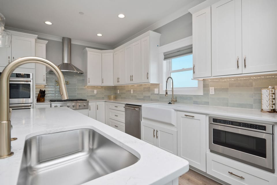 Kitchen - 2nd Floor East