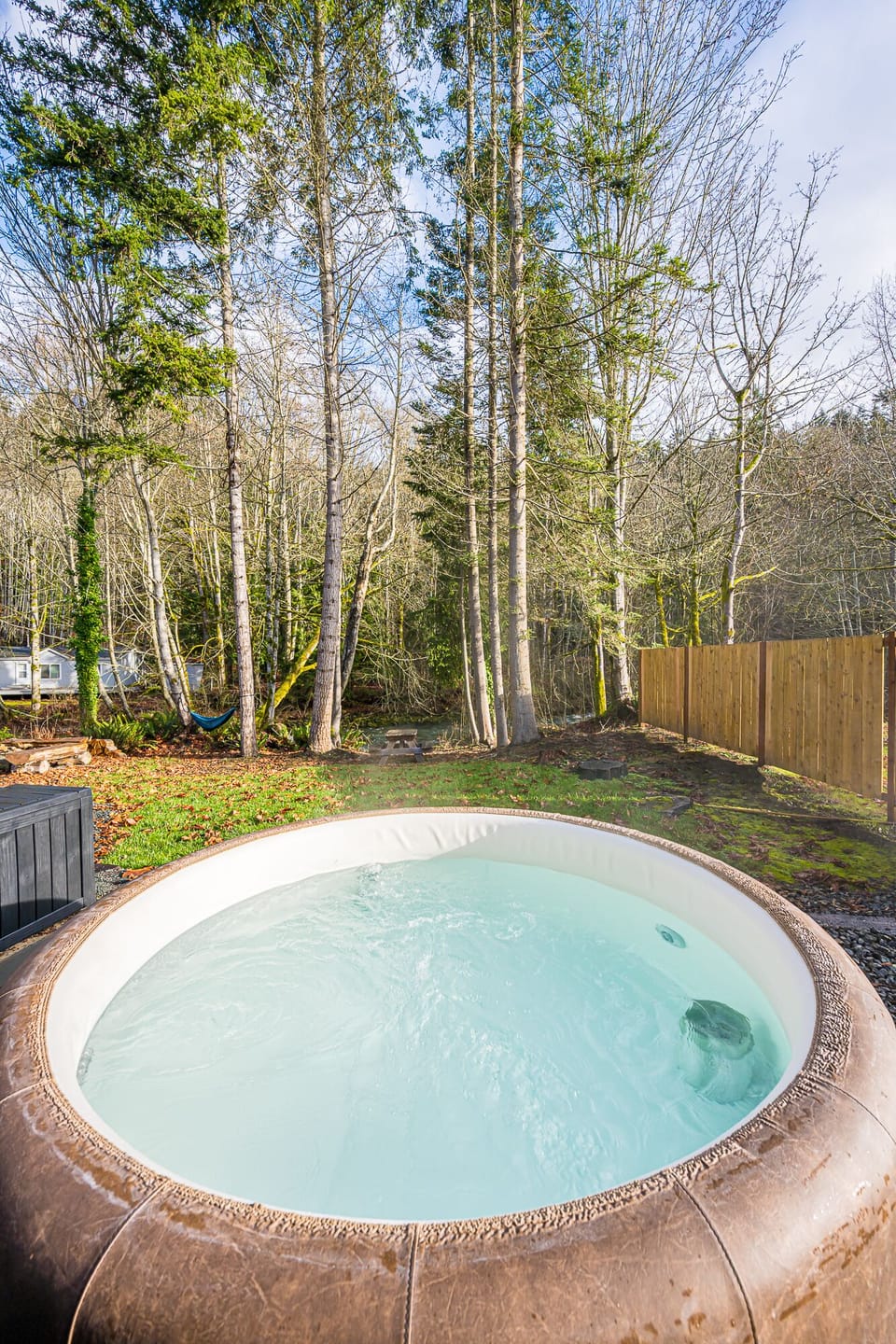 Outdoor spa tub