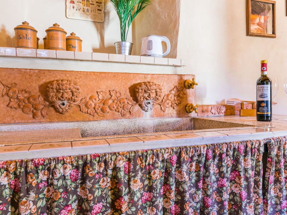 Cloud, Sky, Wood, Plant, Floor, Outdoor Furniture, Flooring, Shade, Chair, Hardwood
