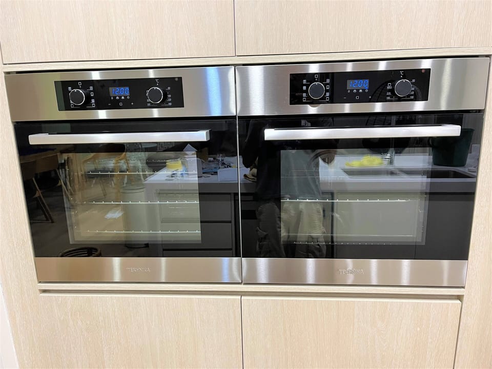 Oven