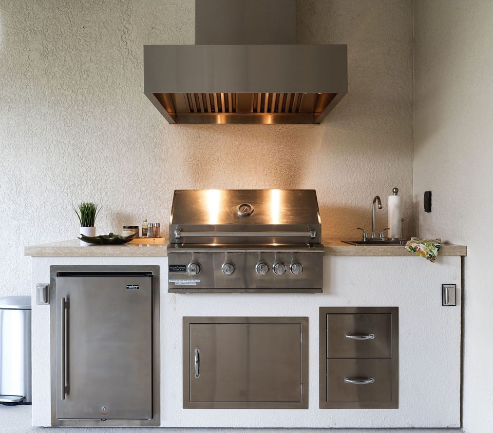 Custom Outdoor Gas Kitchen. Outdoor Fridge 