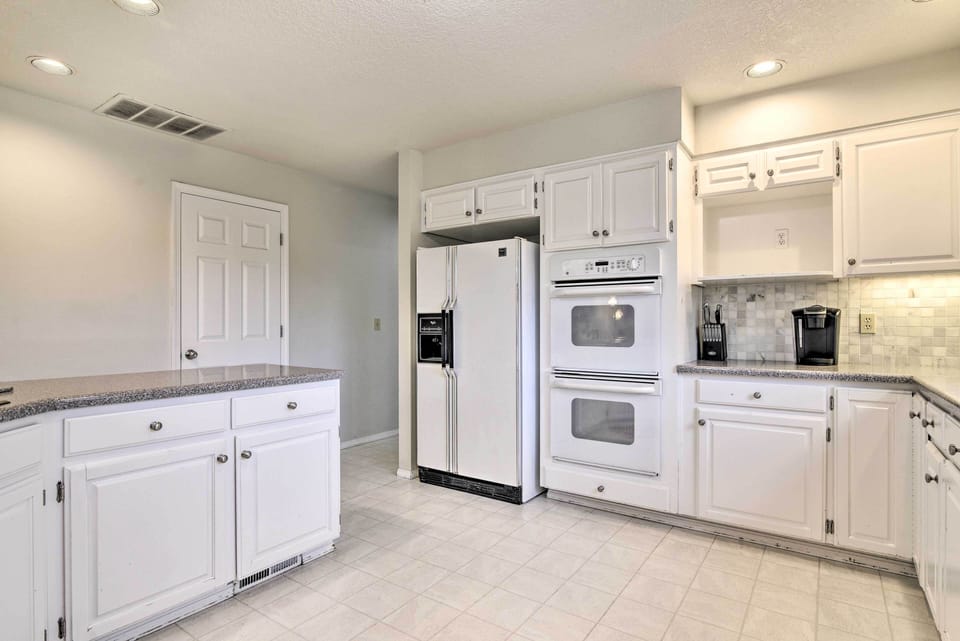 Kitchen | 1st Floor