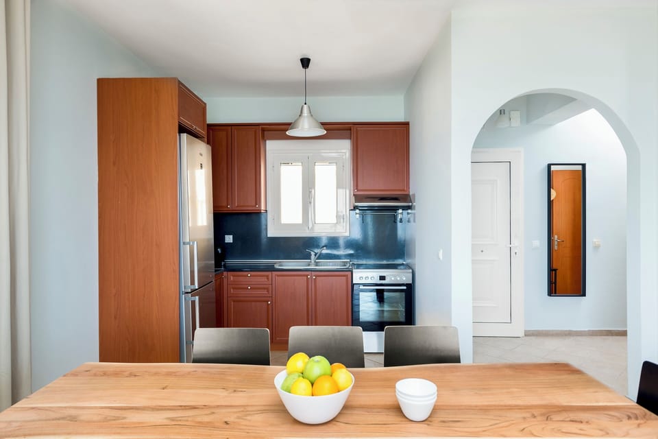 Just besides the full kitchen, perfect for the preparation of light meals