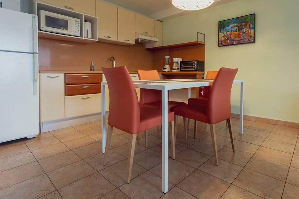This stylish 1-bedroom condo offers a relaxed island vibe with all the comforts of home—perfect for couples or small families. Sleep 4, live easy, and soak in the Caribbean lifestyle.