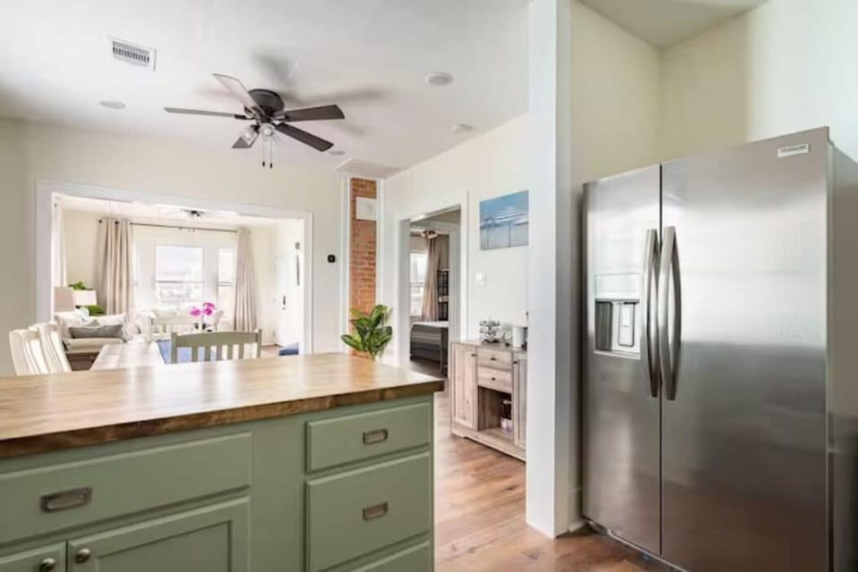 Full-size fridge, freezer, and ice maker. 