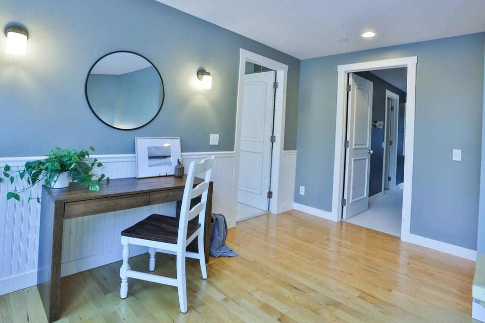 The workspace area can double as a vanity if you need an extra space to get ready.