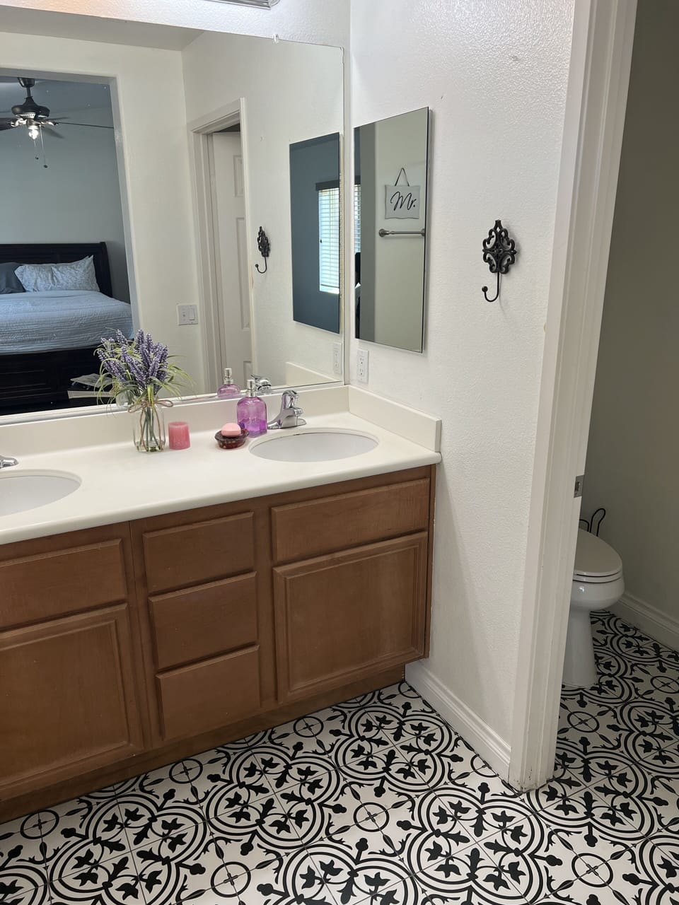 Master bathroom 