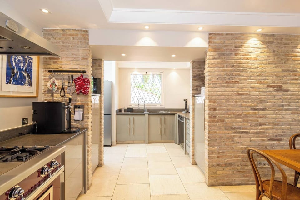 Villa rental near Cannes city center with swimming pool