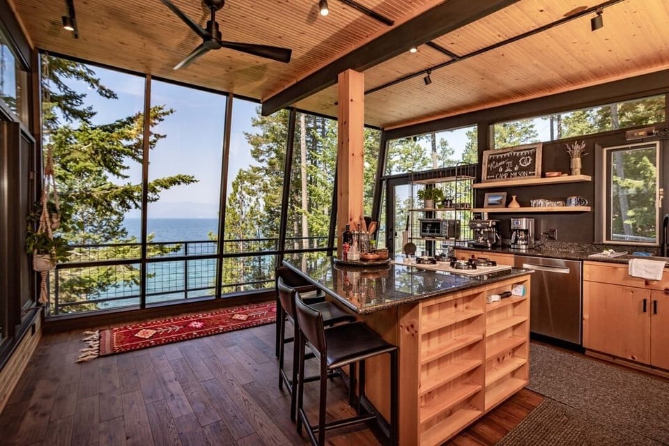 Glass House, 3 bedrooms