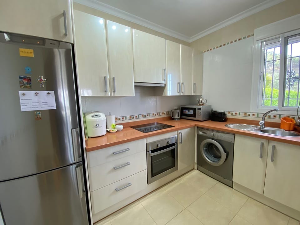 Kitchen 1