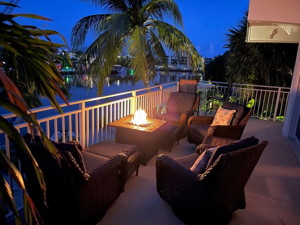Second Floor Fire Pit - Night Time