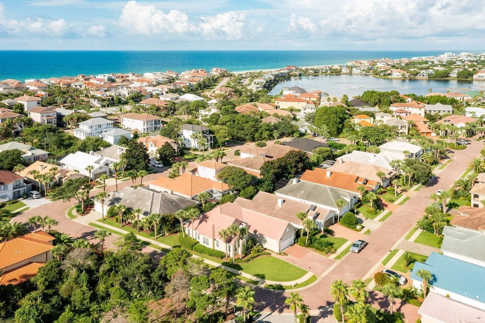 21-Destiny-East-Drone-neighborhood