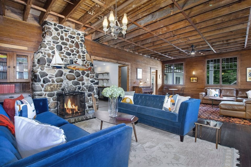 Welcome to Pine Lodge at Groesbeck Beach