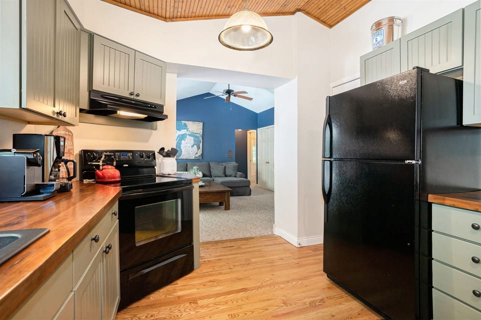 Full kitchen has everything you need for a meal at home, just bring your food