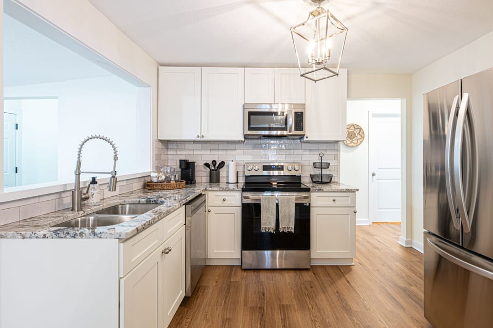 Full Kitchen