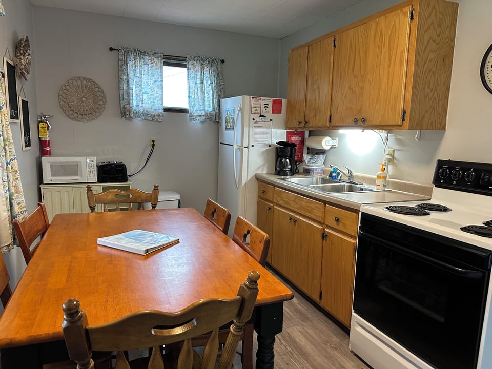 Fully equipped kitchen with everything needed to prepare 3 meals/day.