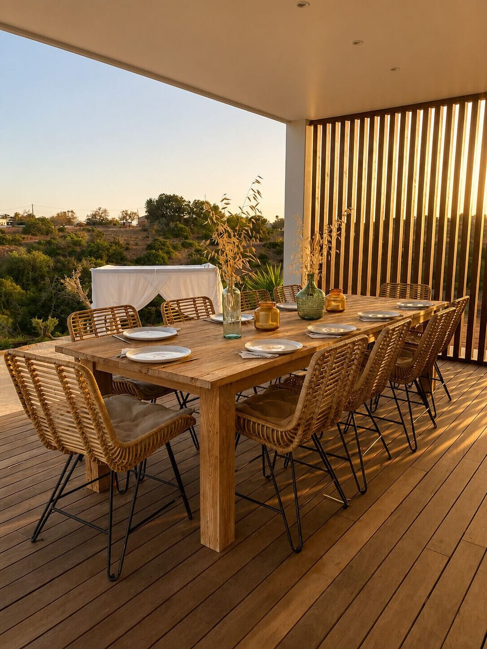 Outdoor dining