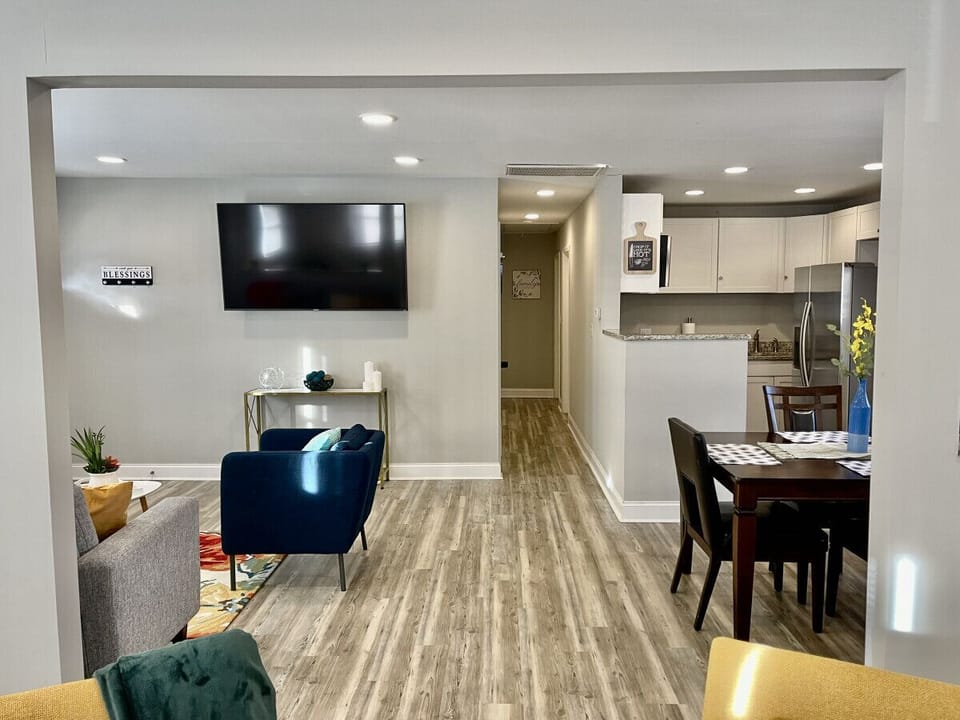 Hallway to bedroom and bathroom