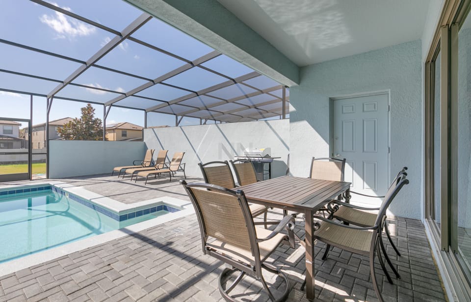 Wider view of the beautiful private pool.