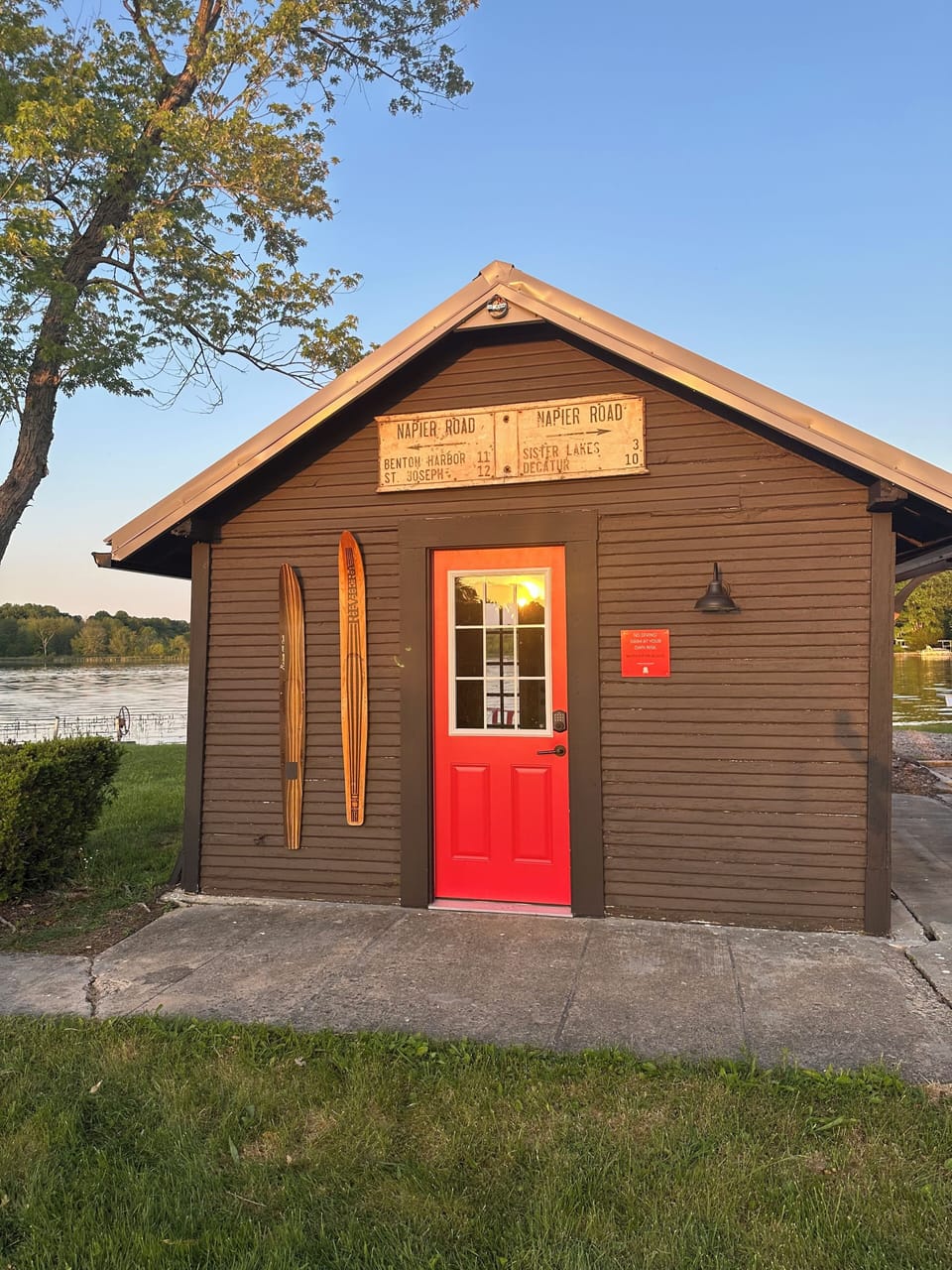 Small “party cabin”  tv and couch with fire pit outside