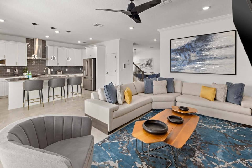Living Room *Highlight*