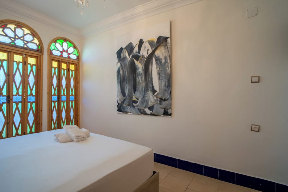 Suite Hafida: Bedroom 2 with queen sized mattress