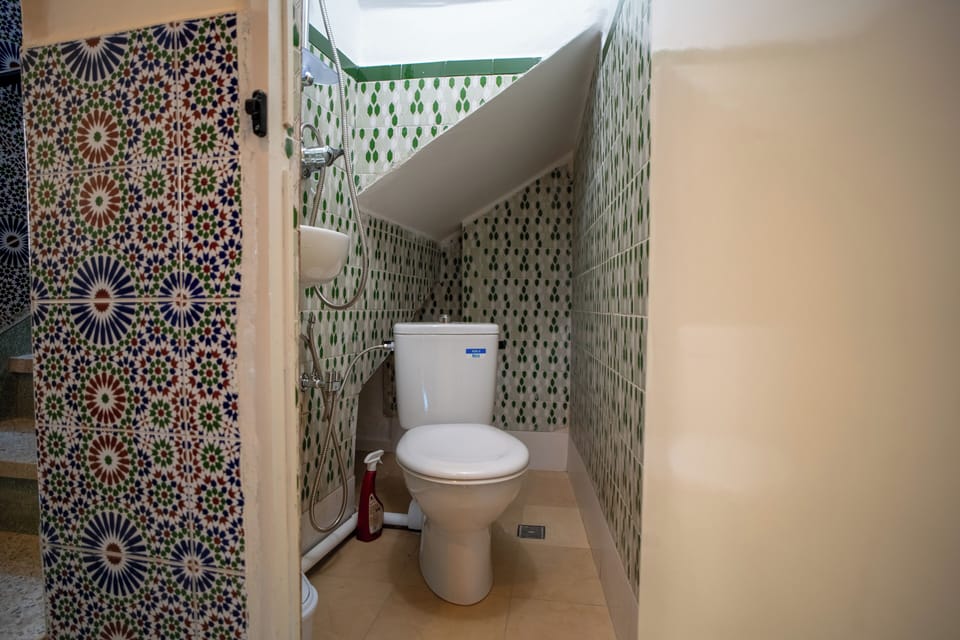 Suite Hafida: Bathroom 2 (half bath)