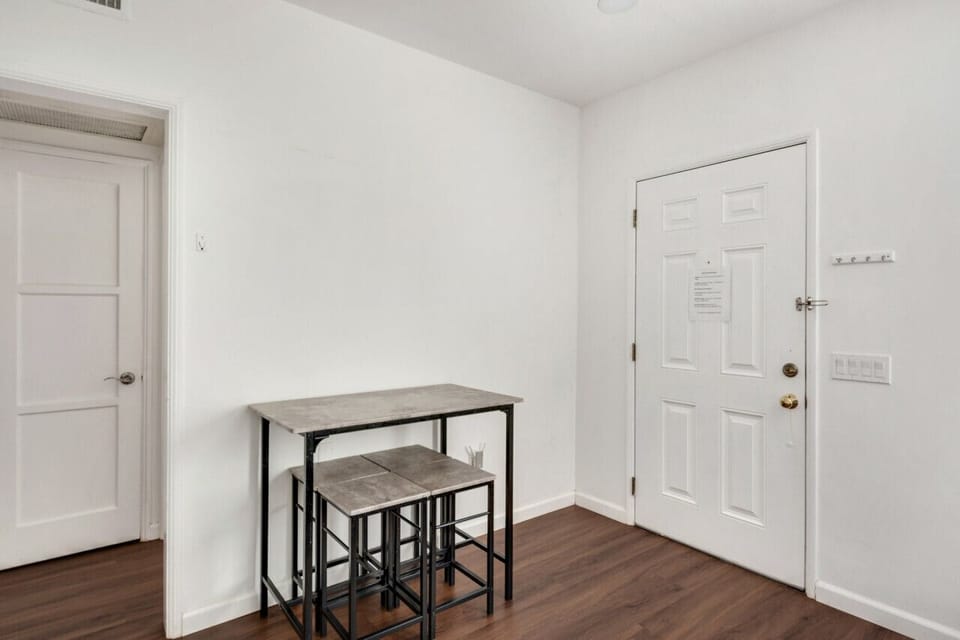 Simple dining table for four seaters.