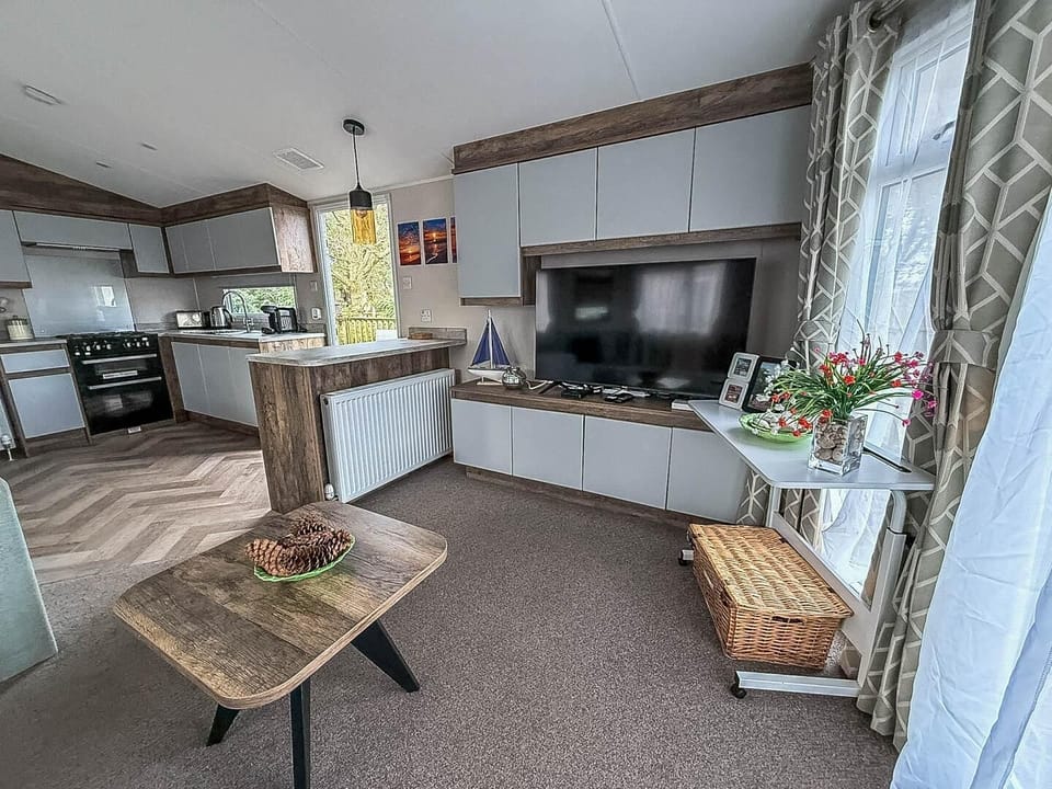 Azure Seas Holiday Park provides comfortable bedrooms in a caravan, making it a top choice for family caravan holidays near Lowestoft beach.